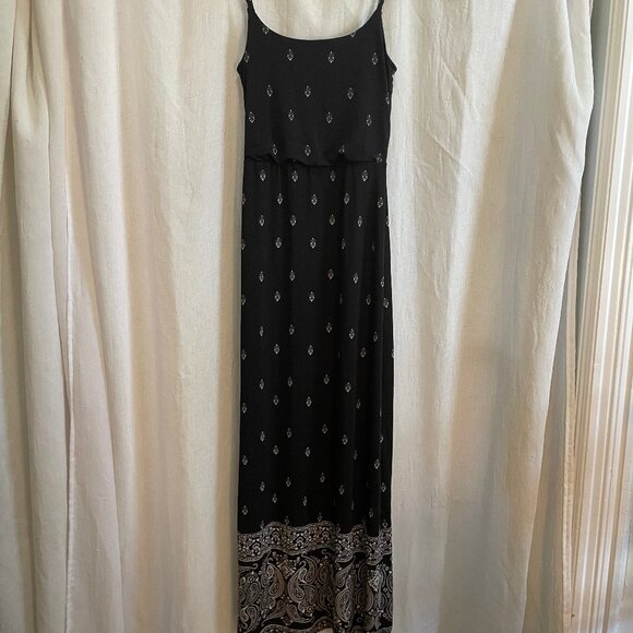Black Patterned Maxi Dress - Picture 1 of 7
